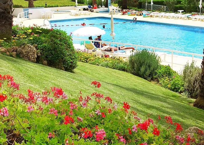 Cheerfulway Alba Apartmanhotel