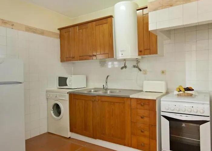 Apartmanhotel Cheerfulway Alba 3*